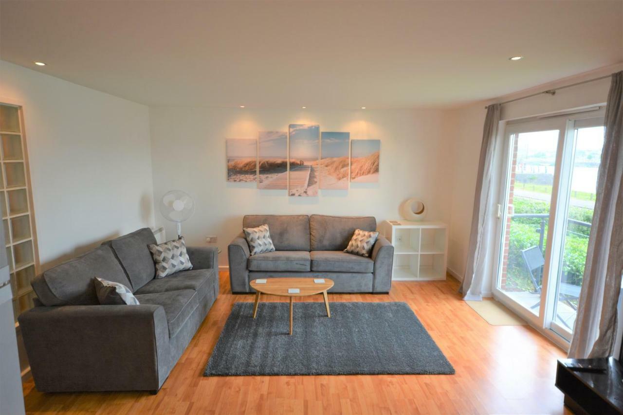 Coastal Apartments - Wales Swansea Dış mekan fotoğraf